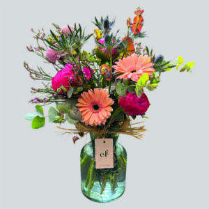 Arreglo Peonías & Gerberas en Florero – Exóticas Flores®