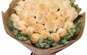 Ramo 80 rosas consultar color disponible