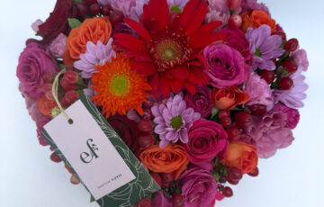 Ramo Floral Vibrante de Rosas y Gerberas – Exóticas Flores®