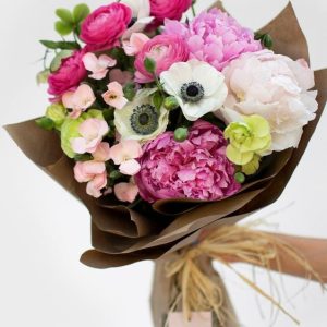 Ramo silvestre con Peonias